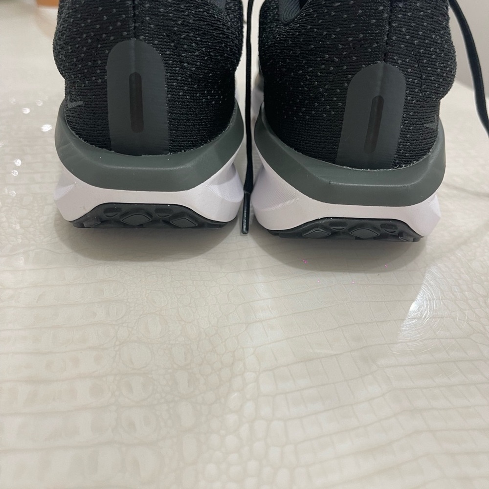 Nike Air Black and White Sneakers - Picture 5 of 5